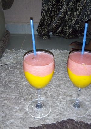 A picture of Mango and watermelon smoothies.