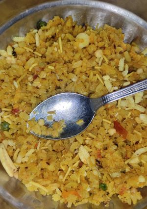 मसाला पोहा (masala poha recipe in Hindi) रेसिपी मुख्य फोटो