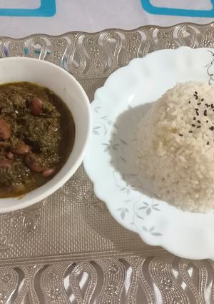عکسی از دستور قرمه سبزی جا افتاده در دیگ سنگ