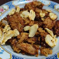 รูปของ Sayap Tengah Jahe Bawang Putih Ketumbar Lada Hitam Goreng Middle Wing Fried Coating