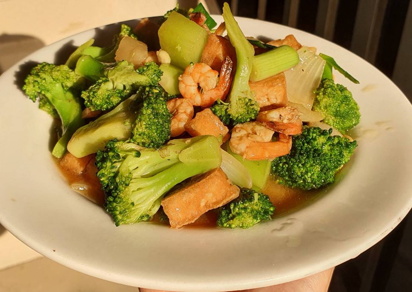 142. Brokoli udang saus tiram