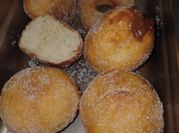 Una foto de bolas de fraile para freir fácil