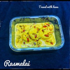 A picture of Rasmalai.