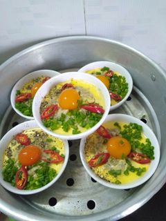 Hình của món Mắm chưng trứng muối.