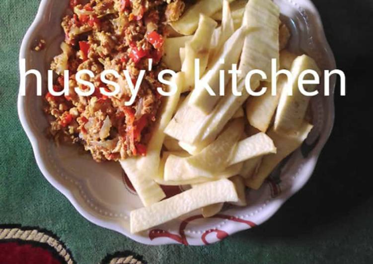 Yam and egg sauce