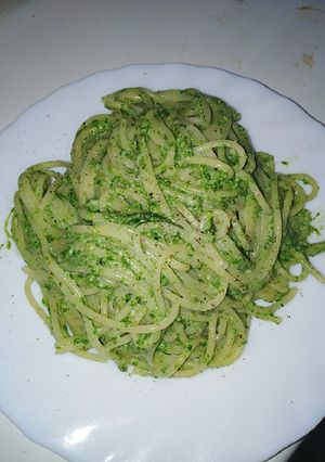 Foto principal de Espaguetis con salsa de espinacas