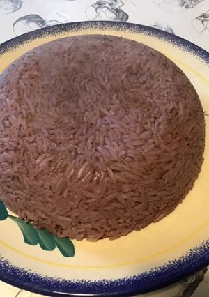 Une photo de Dôme de riz violet aux épices