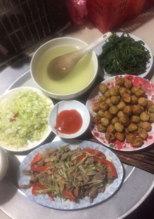 Hình của món Thịt gà xào sả ớt.