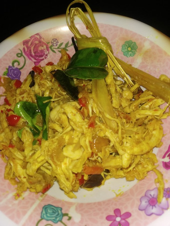 Cara Gampang Menyiapkan Ayam suwir pedas asin ala embuak Menu Enak Dan Mudah Dibuat