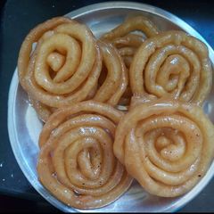 A picture of Instant jalebi.