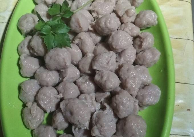 Resep Bakso Sapi Empuk Pake Blender Oleh Wida Agustina Cookpad