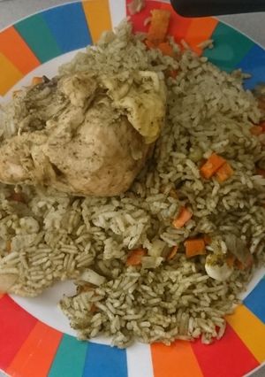 Una foto de Arroz con Pollo (peruano)
