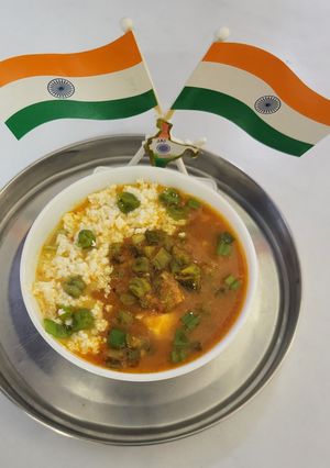A picture of Tiranga Sabzi-Green Chana Paneer Sabzi(Kathiawadi style).