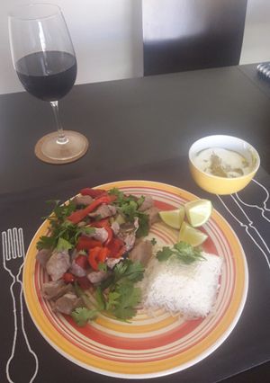 Una foto de Cerdo agridulce y curry