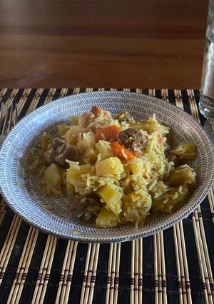 Una foto de Guisaso de arroz y verduras