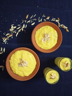કેસર બદામ ફીરની (Kesar Badam Firni Recipe In Gujarati) રેસીપી મુખ્ય ફોટો