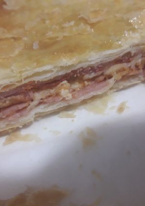 Una foto de Empanada con un toque de chorizo