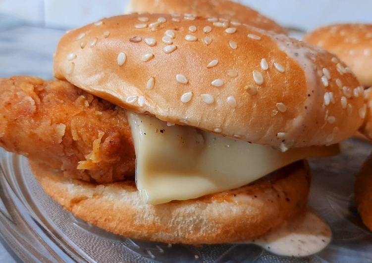 Easiest Way to Make Super Quick Homemade Chicken Fillet Burgers🤙😍❤