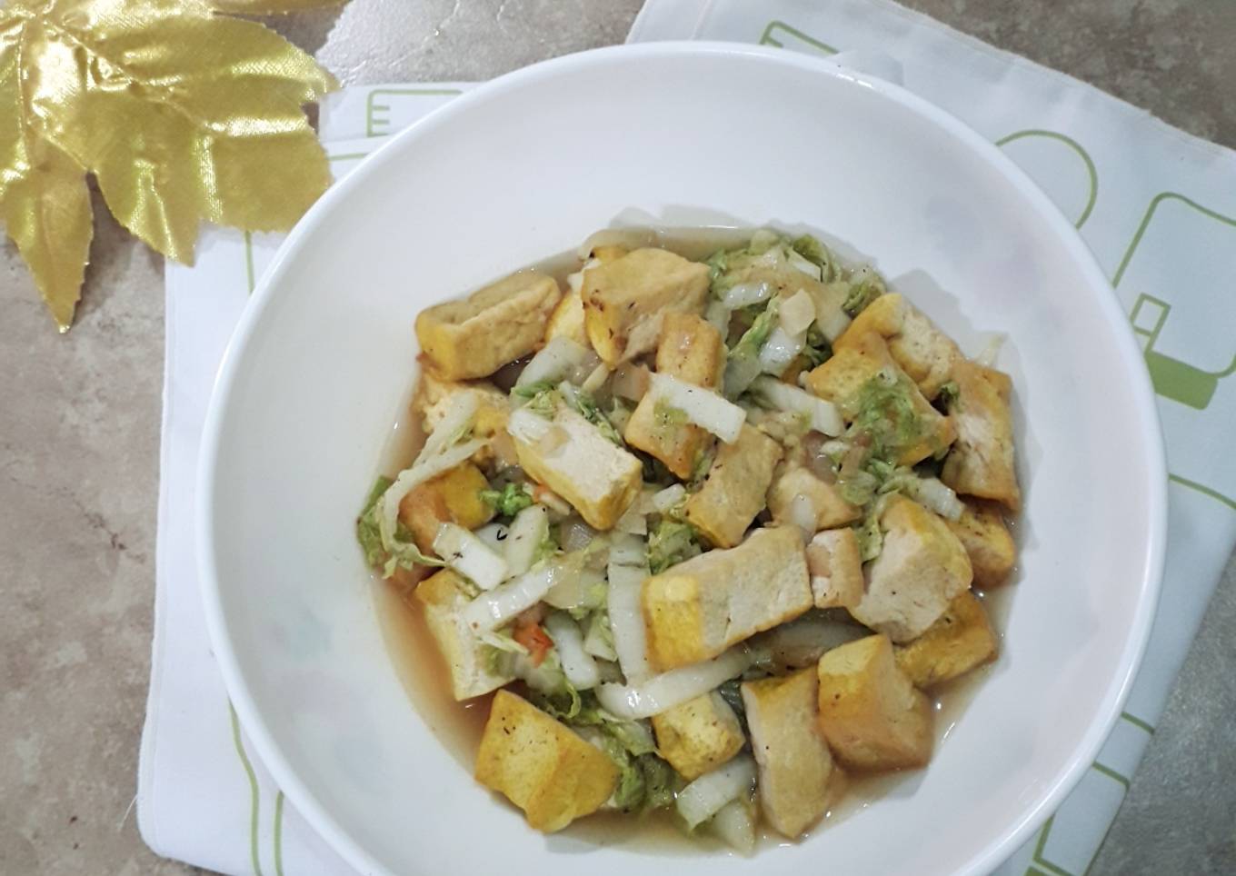 Tumis tahu dan sawi putih