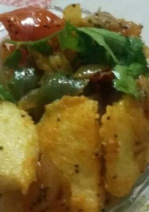 A picture of Fried idli.