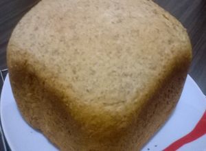 Una foto de Pan con yogourt a 2 harinas y salvado de trigo (para máquina pan)