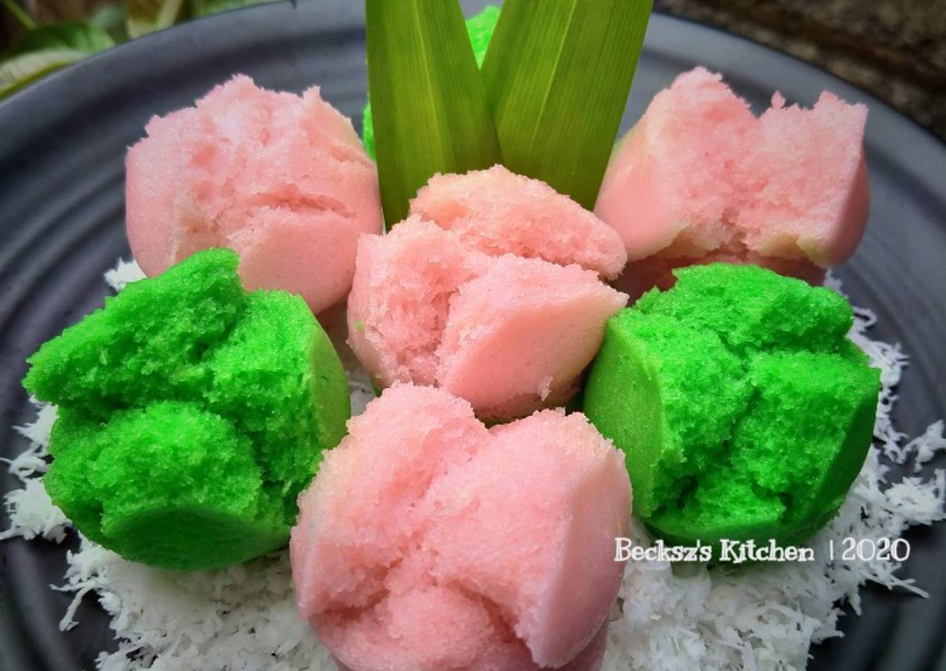 245. Kue Mangkok / Kue Apem Tape Mekar 😍