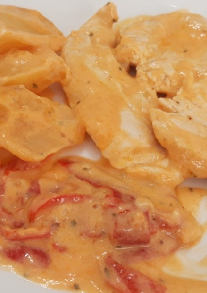 Una foto de Pechugas de pollo en salsa
