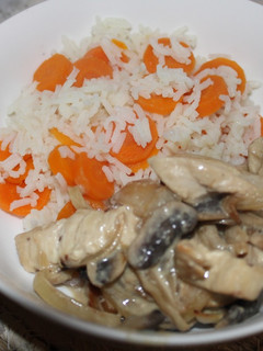 Une photo de Sauté de dinde aux champignons & moutarde