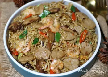 Resep Mudah Mi goreng pedas spesial Sedap