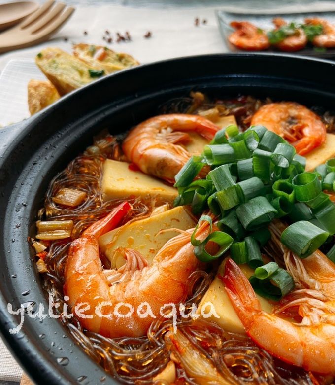 鮮蝦豆腐粉絲煲 的食譜成品照片