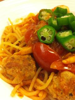 茄汁肉丸義大利麵 的食譜成品照片