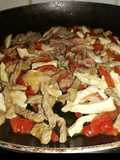 Straccetti di Vitello e di Pollo con Peperoni