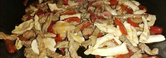 Straccetti di Vitello e di Pollo con Peperoni