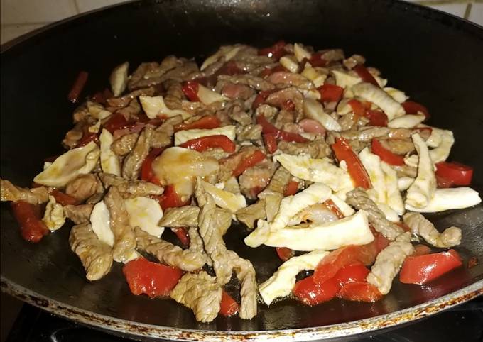 Straccetti di Vitello e di Pollo con Peperoni