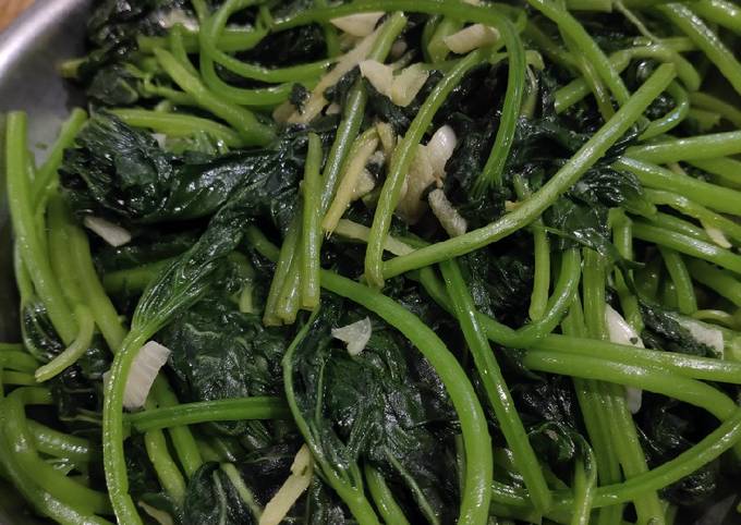 Sweet Potato Leaf Salad