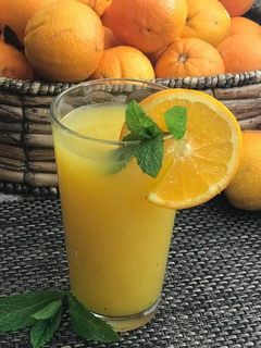 ஆரஞ்சு -இஞ்சி ஜூஸ் செய்முறை முக்கிய புகைப்படம்