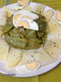 Una foto de Ensalada de judías con patata
