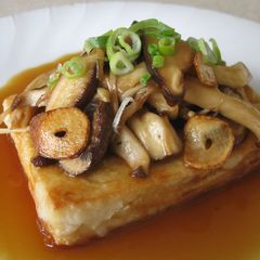 A picture of Pan Fried Tofu & Mushroom Sauces.