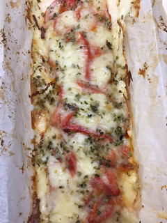 Una foto de Pastel de patata, lomo y pimiento rojo