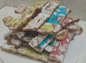 Foto di Frappe glassate con zucchero colorato a modo mio