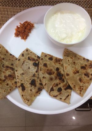 A picture of Aloo ke paratha (my mom style).