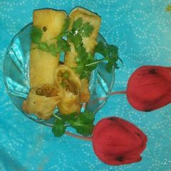 A picture of Spring rolls.