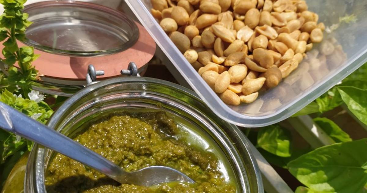 Ricetta Pesto di arachidi e basilico di Mimma Ciccarese Cookpad
