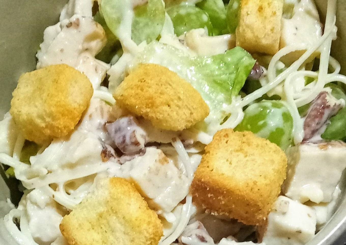 Ensalada con pollo y uvas