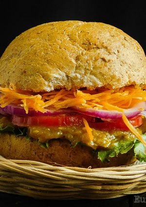 A picture of Veggie Burger #vegancontest.