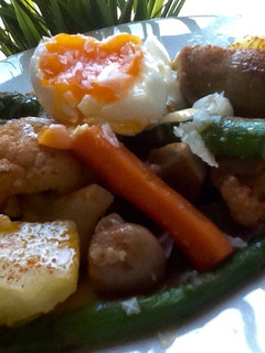 Una foto de Menestra de verduras con huevo a los 3 minutos