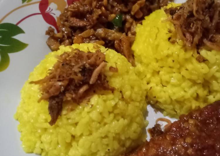 Nasi kuning