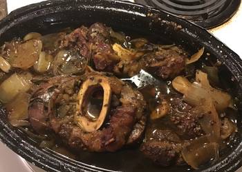 How to Prepare Yummy Fall off the bone Herb and red wine Beef Shanks