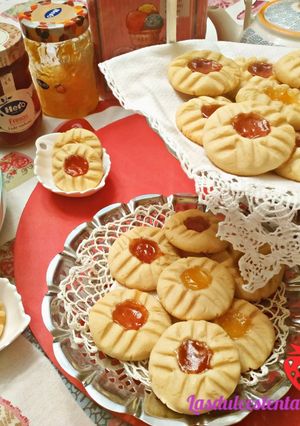 Foto principal de Galletas de mantequilla y mermelada