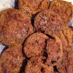 A picture of Crispy fried green tomatoes.